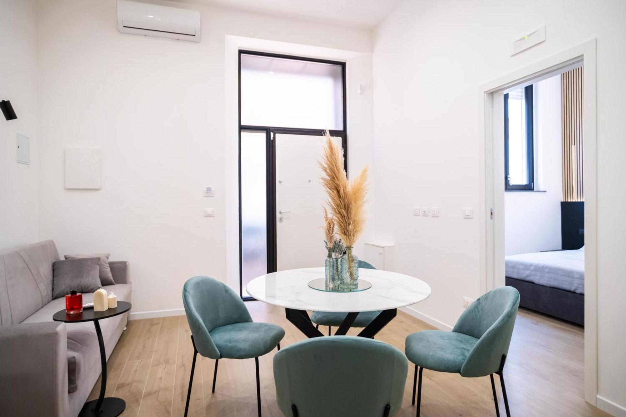 Euphemia Glamour Apartment Reggio Calabria Exterior photo